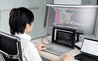 遵化市 api php源码,下载的php源码怎么运行呢？